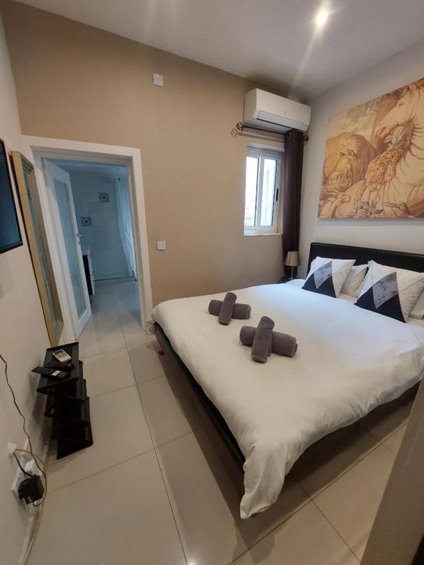 Central & Cozy - 1 Bedroom Apartment La La Valletta Esterno foto